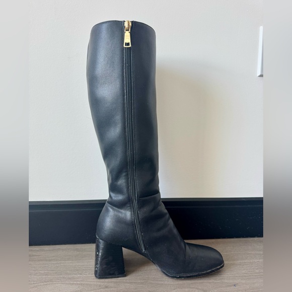 Coach Black Knee-High Block Heel Leather Boots 🖤 - Picture 13 of 16